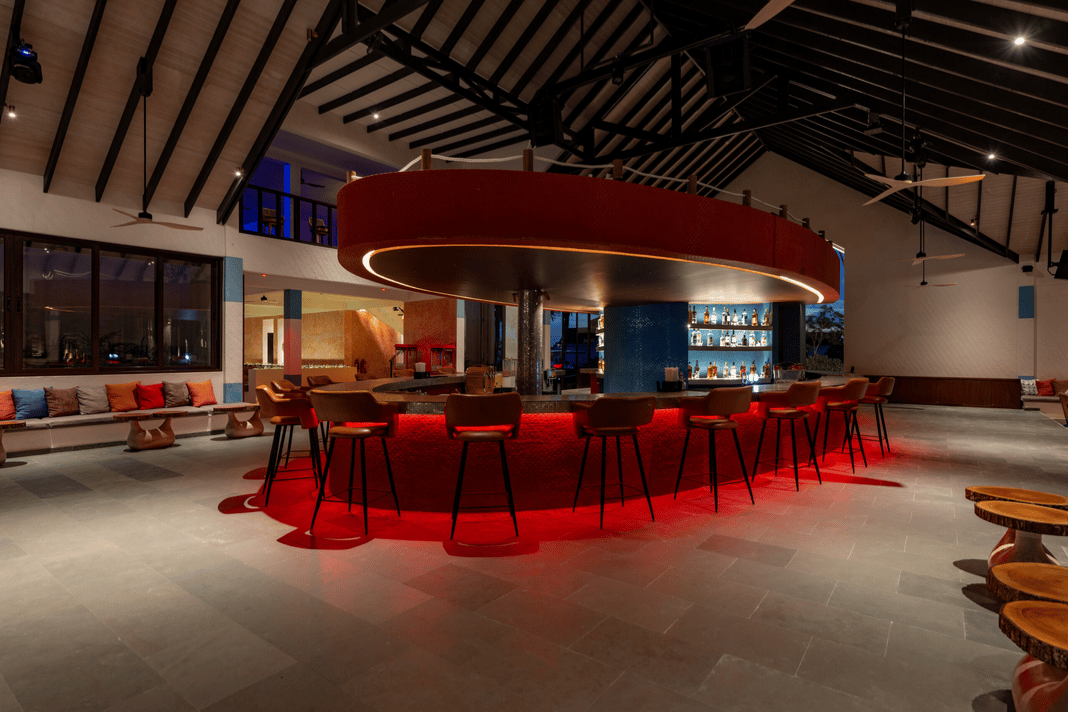 X360 Bar · Pool bar · all-day